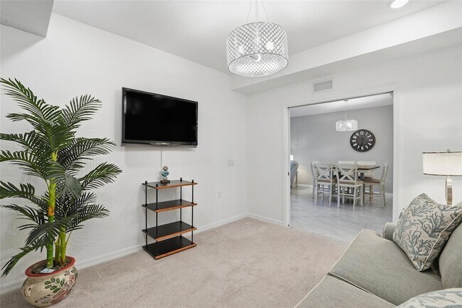 Building Photo - 14204 Heritage Landing Blvd