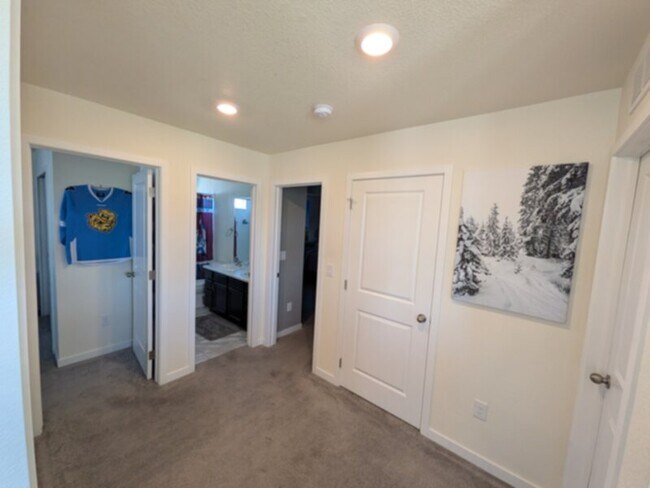 Building Photo - 1064 S Eaton Park Ct