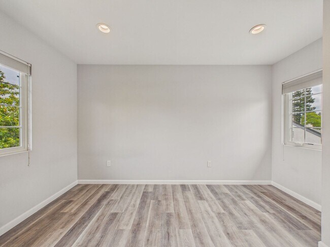 Building Photo - San Carlos home for rent plus studio in-law unit! $7,500