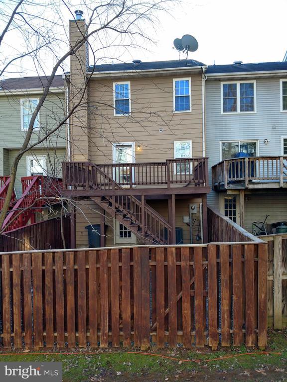 Building Photo - 15205 Streamside Ct