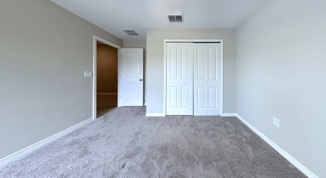 Building Photo - 376 Rain Berry Ave