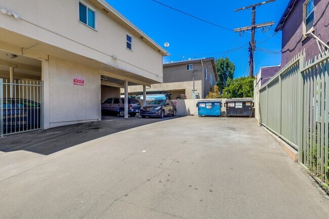 Gated parking - Secure, Walkable Building Near Crenshaw & ...