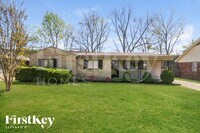 Building Photo - 5405 Lyford Ave
