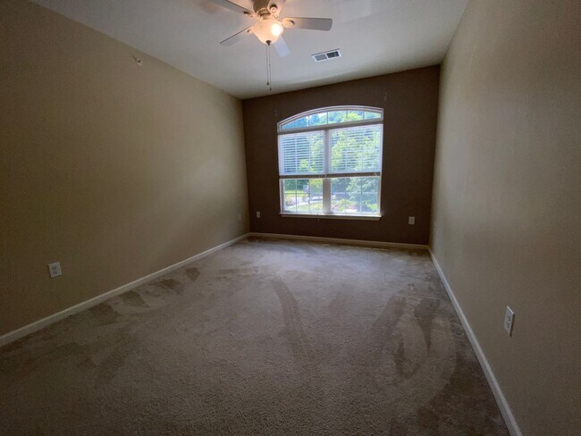 Building Photo - reinb190