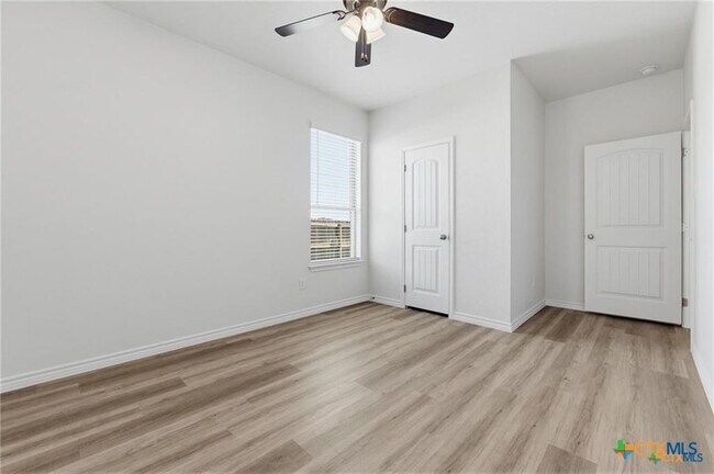 Building Photo - 504 Adley Ave