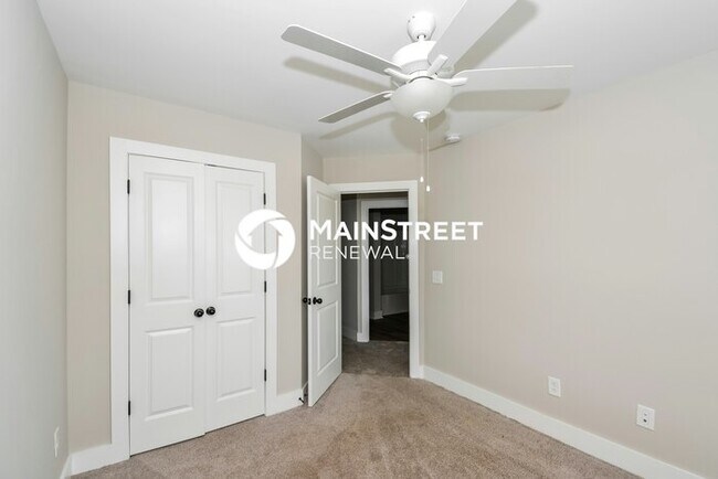 Building Photo - 3 Bedroom Pet-Friendly Home in Gallatin, TN with Main Street Renewal