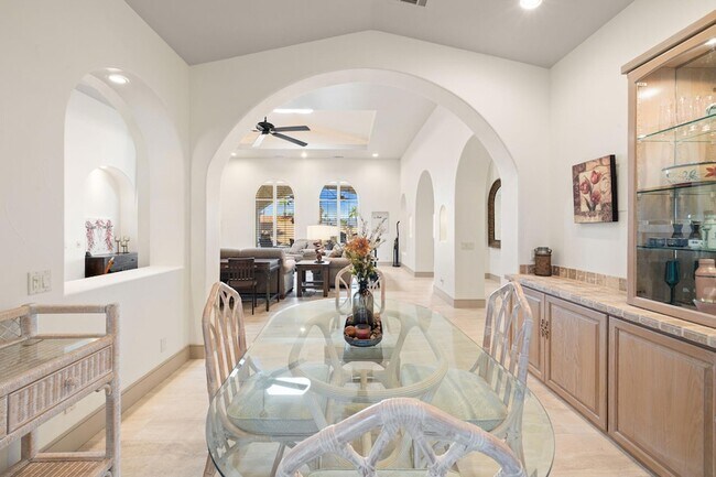 Building Photo - 73110 Calliandra St