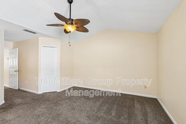 Building Photo - 12387 Anarania Dr