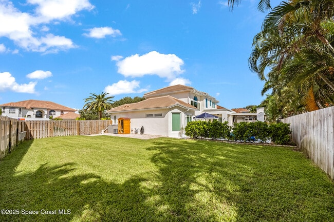 Building Photo - 385 Newport Dr