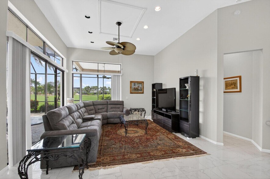 Building Photo - 4465 Barclay Fair Way