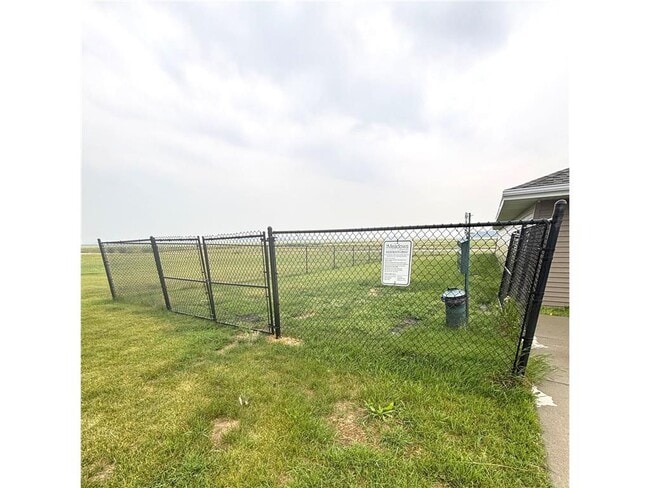 Building Photo - 1901 Pirate Dr