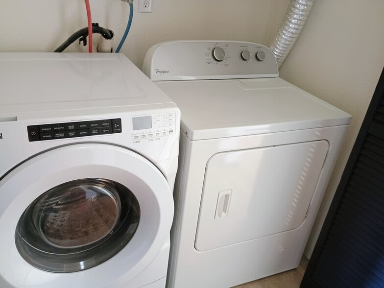 Laundry - 10360 E Jewell Ave