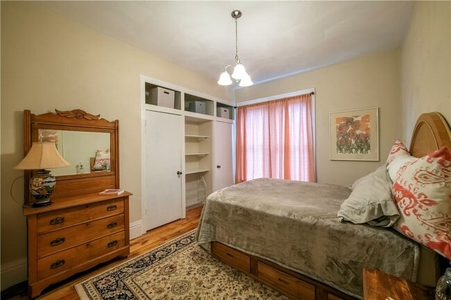 Building Photo - 41 Chapel St