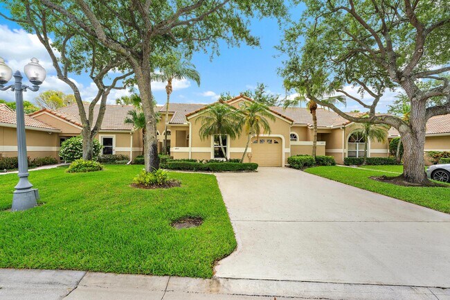 Building Photo - 1802 Rosewood Way
