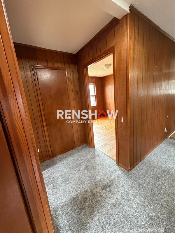 Building Photo - 179 W Main St