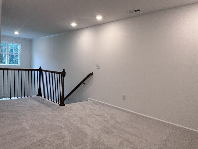 Building Photo - 10060 Regal Dr