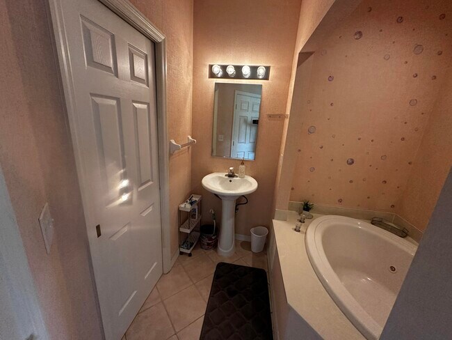Building Photo - 9891 Perfect Dr