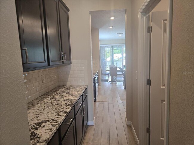 Building Photo - 10912 Honor Rd