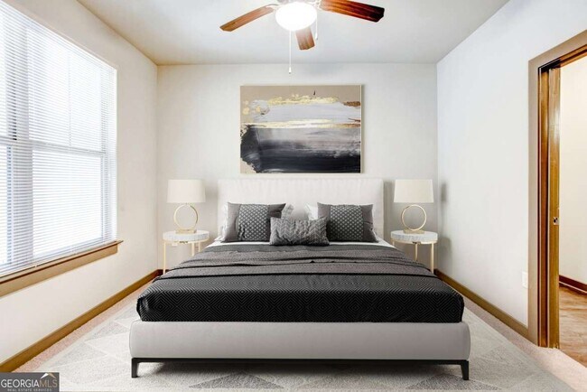 Building Photo - 800 Milwood St