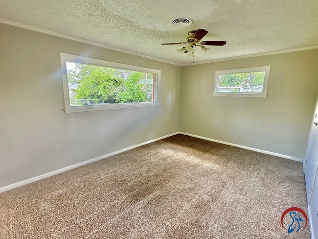 Building Photo - Garden District 3 bed 2 bath Home | Pelica...