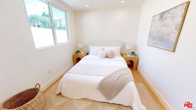 Building Photo - 6441 Satsuma Ave