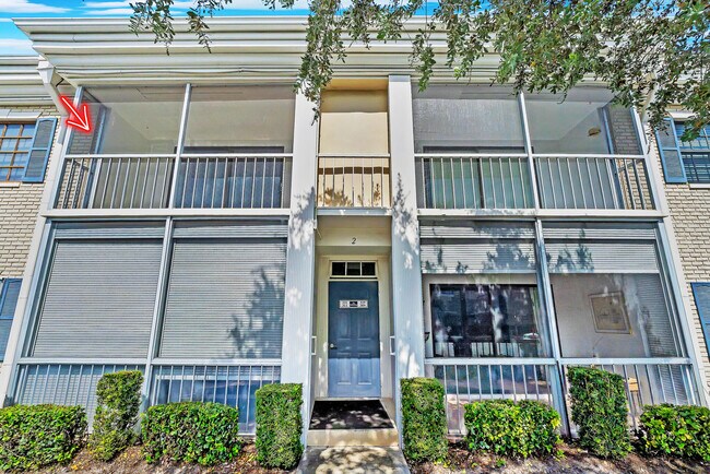 Building Photo - 130 Cypress Club Dr