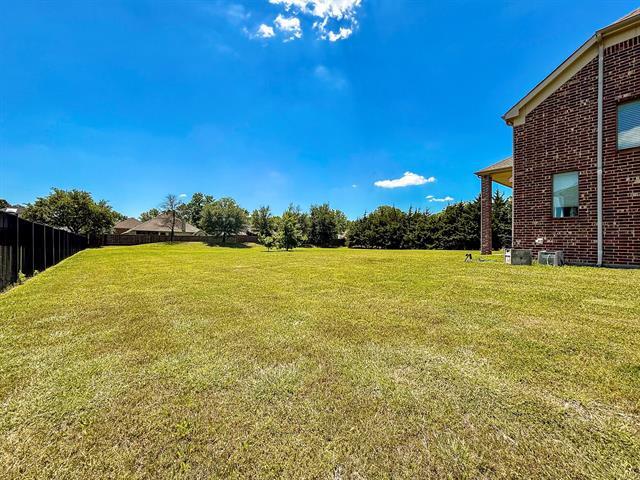 Building Photo - 7304 Meadow Glen Dr