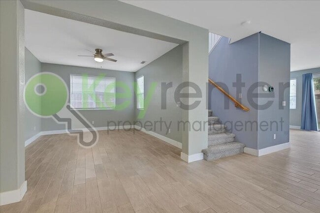 Building Photo - 461 Anjou Cir