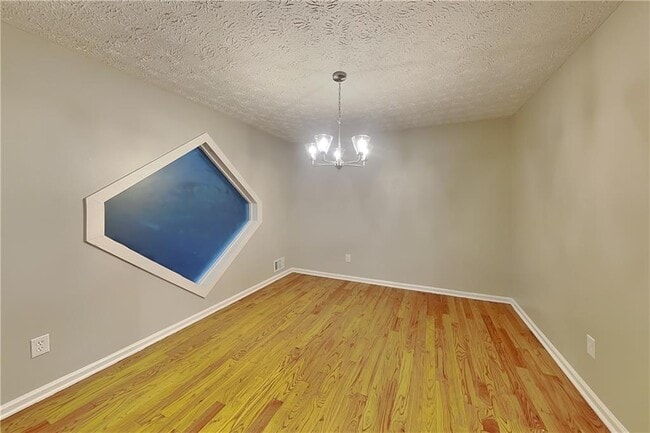 Building Photo - 2755 Whitehurst Dr