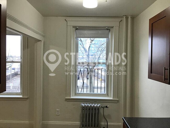 Building Photo - 1 bedroom in Boston MA 02215