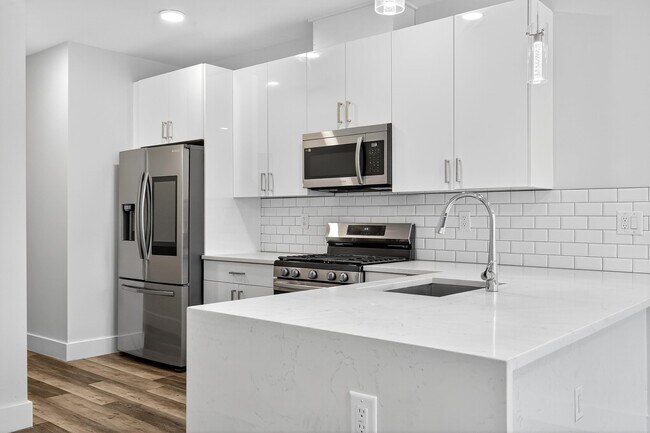 Building Photo - 3443 John F. Kennedy Blvd