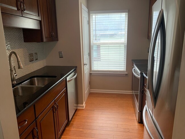 Building Photo - 3-Story Townhome in Historic Fourth Ward – Uptown Living