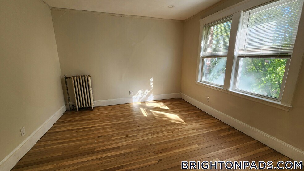 Building Photo - 26 Chiswick Rd