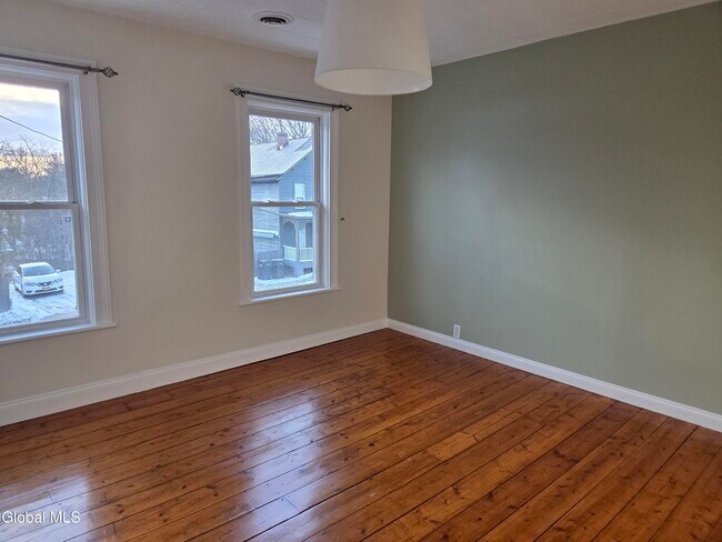 Building Photo - 669 Pawling Ave