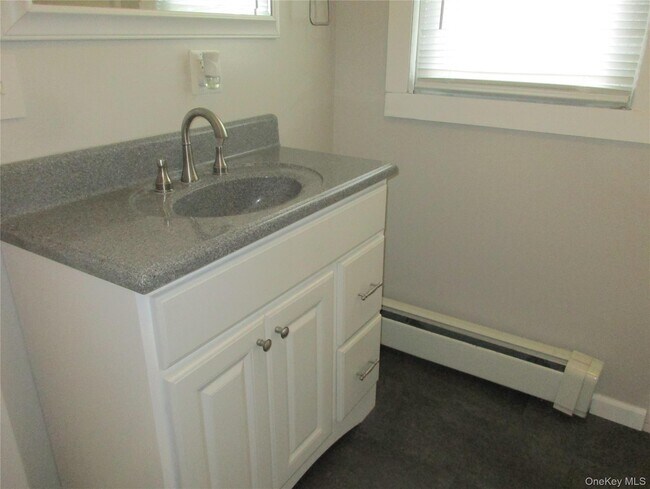 Building Photo - 20 Neversink Ave