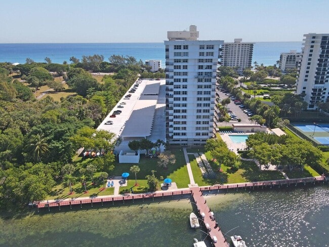 Building Photo - 2121 N Ocean Blvd