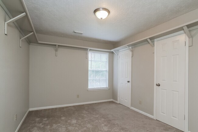 Building Photo - 3606 Beckett Ridge Dr