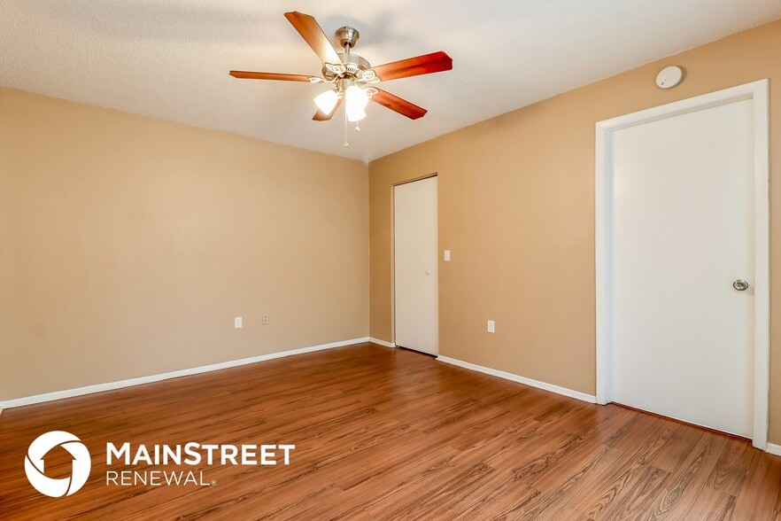 Building Photo - 8373 Camphor Dr