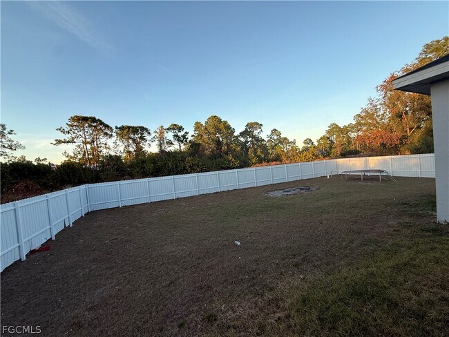 Building Photo - 2612 16th St W