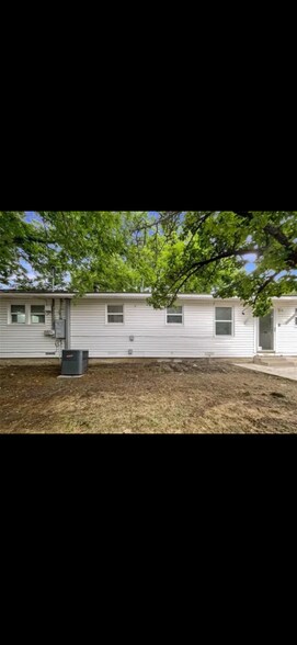 Building Photo - 3604 Katrine St
