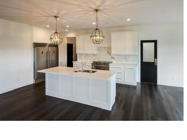 Building Photo - 5257 Maize Dr