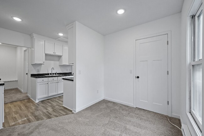 Building Photo - 3606 N Bryant Ave