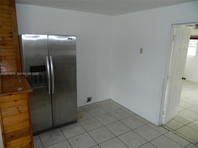 Building Photo - 1340 SW 34th Ave