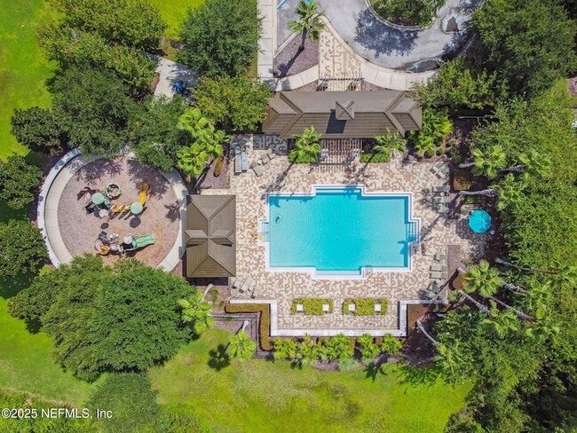 Building Photo - 263 Stonewell Dr