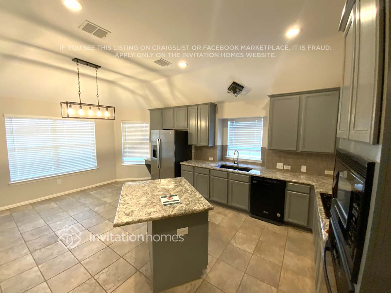 Building Photo - 2218 Summer Brook Dr