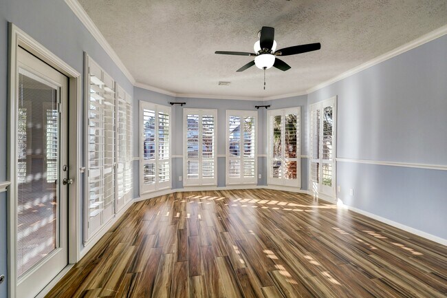Building Photo - 20523 Riverside Pines Dr