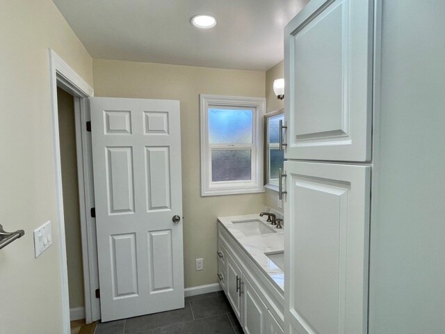 Primary bath - 934 Goodwin Ave