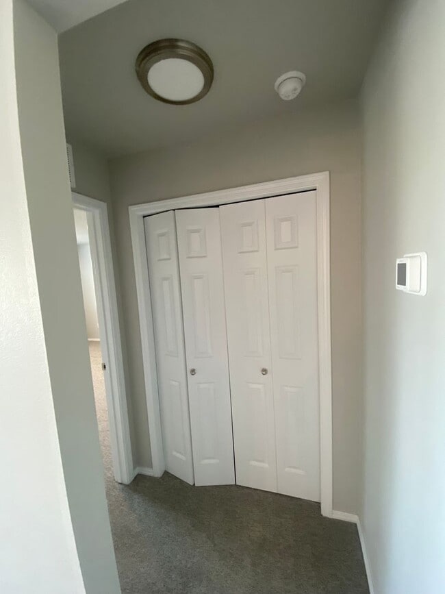 Building Photo - 5214 Clearfield Ct