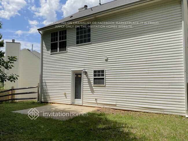 Building Photo - 904 Grass Hollow Ct