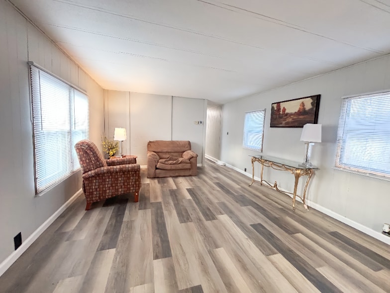 Building Photo - 7115 Timber Ridge Center